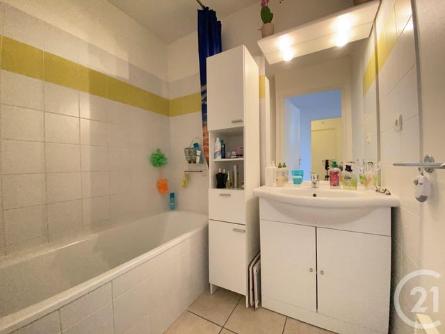 Afficher la photo en grand Appartement F3 à vendre - 3 pièces - 60.96 m2 - ALBI - 81 - MIDI-PYRENEES - Century 21 Plein Sud