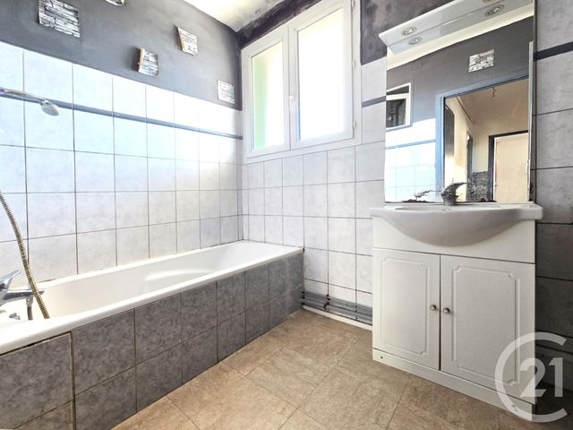 Appartement T3 à vendre - 3 pièces - 61.02 m2 - ALBI - 81 - MIDI-PYRENEES - Century 21 Plein Sud