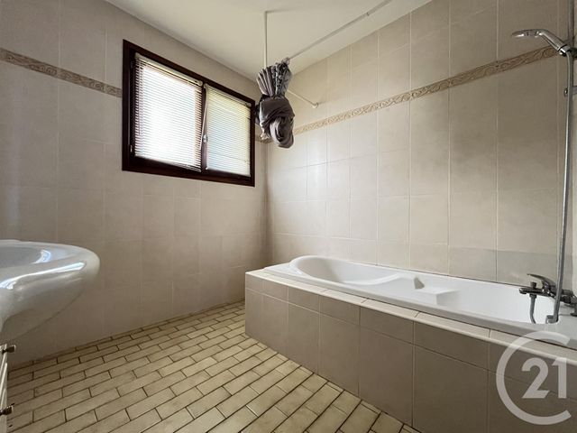 Appartement T4 à louer - 4 pièces - 102.25 m2 - MARSSAC SUR TARN - 81 - MIDI-PYRENEES - Century 21 Plein Sud