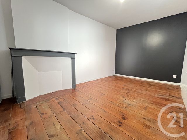 Appartement Duplex à louer - 3 pièces - 66.0 m2 - REALMONT - 81 - MIDI-PYRENEES - Century 21 Plein Sud