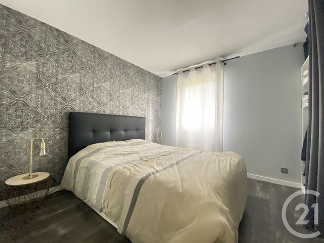 Afficher la photo en grand Appartement F3 à vendre - 3 pièces - 54.32 m2 - ALBI - 81 - MIDI-PYRENEES - Century 21 Plein Sud