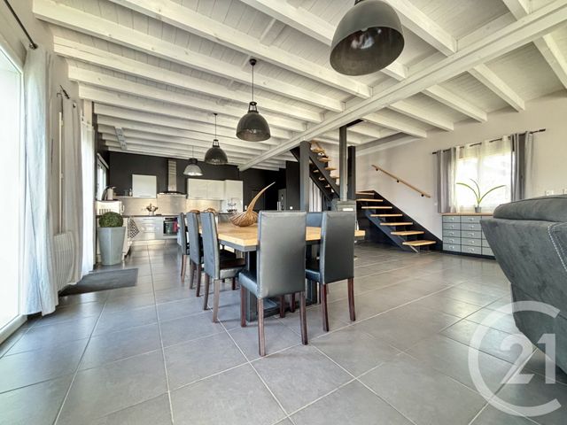 maison à louer - 7 pièces - 216.08 m2 - LAGRAVE - 81 - MIDI-PYRENEES - Century 21 Plein Sud